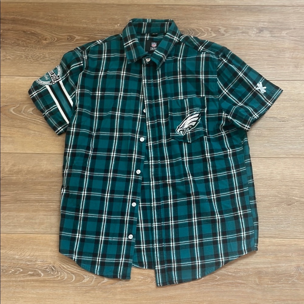 Philadelphia Eagles men’s short sleeve shirt ￼